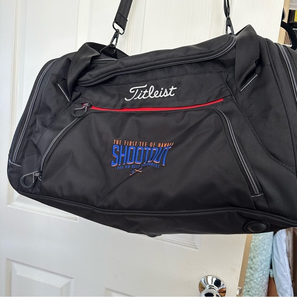 RARE! TITLEIST GOLF HAWAII Golf Tournament Duffle Bag - Picture 10 of 12